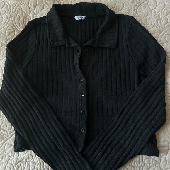 Collarded Button Up Long Sleeve - Picture 2 of 3